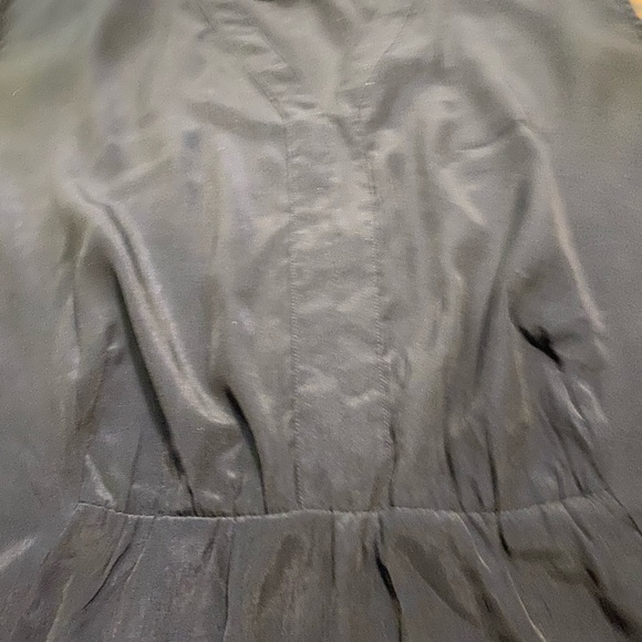 Joe Fresh sleeveless blouse in navy - Picture 5 of 6